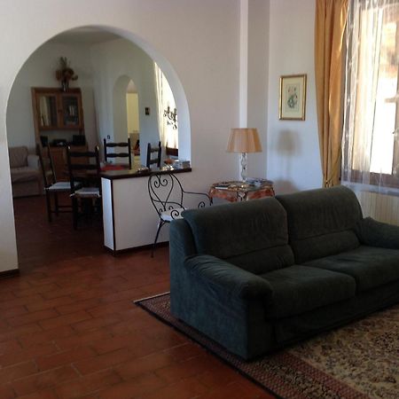 Domus Rosarum Arqua Petrarca Cameră foto